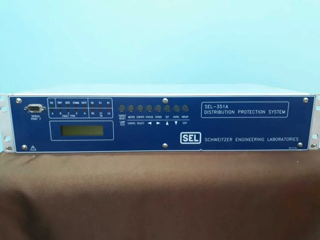 Schweitzer SEL-351A Distribution Protection Relay 0351A00H24554X1 – front view