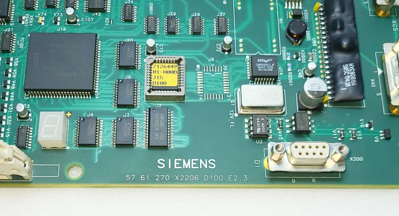 Siemens Multix X2206 D100 E2.3 Radiology Control Module 05761270 – front view