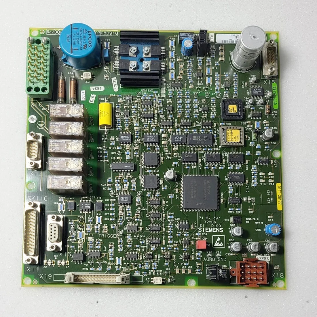 Siemens X2206 E1 D190 71 27 397 Industrial Module – front view